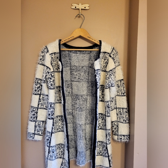 Trendology. Cardigan with QR code design. Navy/indigo & white. Ramie/cotton. S/M - Picture 4 of 5